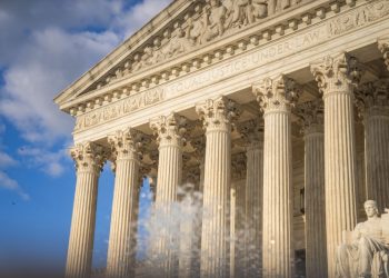 Poll: Americans favor Supreme Court term limits, oppose more justices