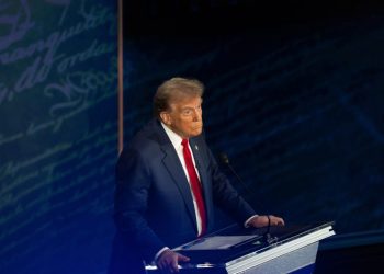 Trump goes to war against real-time fact checks