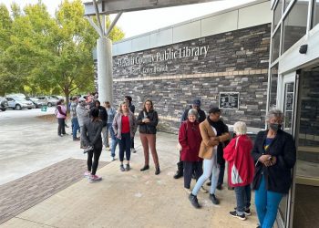 Georgia smashes first-day early voting record; no signs of slowing Wednesday