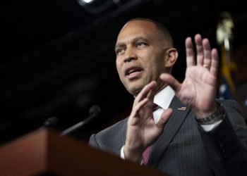 With an eye on House majority, Democrats mull ways to ‘fix Congress’