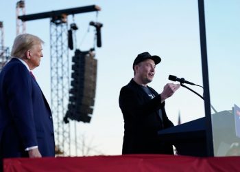 Musk promises a daily $1 million lottery in questionable pro-Trump effort