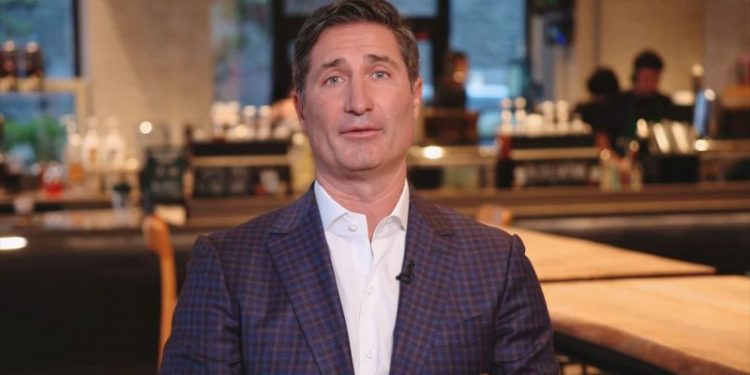7 ways that Starbucks CEO Brian Niccol plans to change the coffee chain