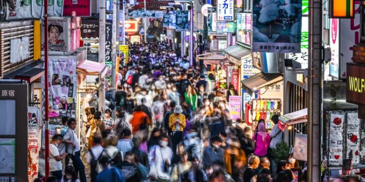 Tokyo government to introduce four-day workweek for its employees