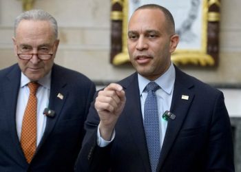 House Dems undercut Jeffries on Schumer’s leadership as Left’s messaging woes persist