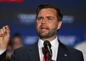 JD Vance says he was confronted by pro-Ukrainian protesters while walking with toddler daughter