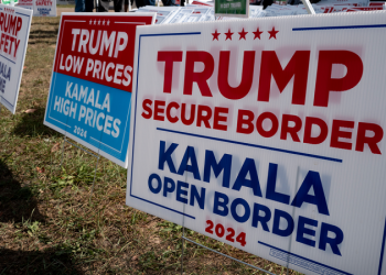 GOP outperformed Dems on voter registration in key battleground states, new analysis reveals