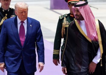 Saudi fighter jets escort Air Force One as Trump arrives to meet crown prince